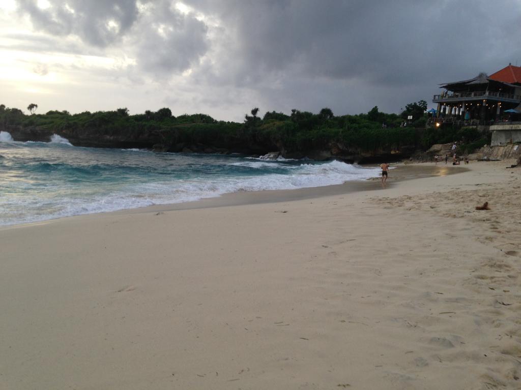 Dream Beach Villa Lembongan Exterior photo