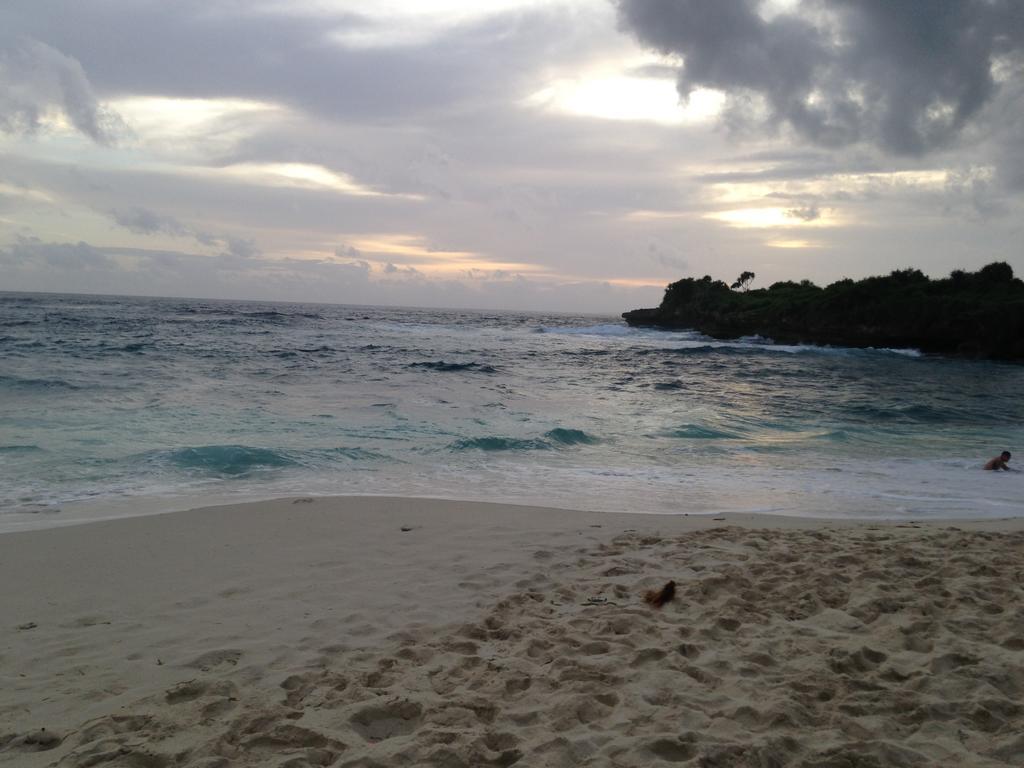 Dream Beach Villa Lembongan Exterior photo